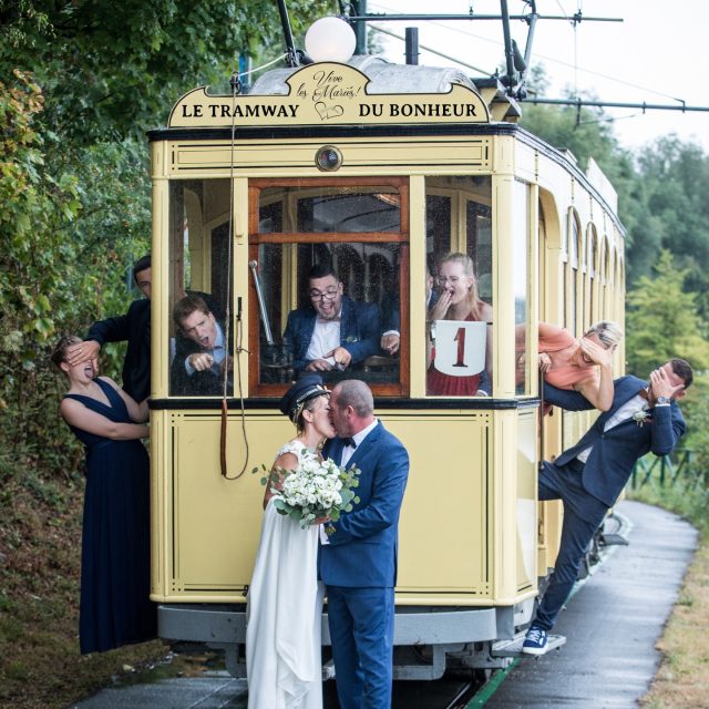 Le feeling, les fous rires, la complicité…
C’est souvent dans ces instants simples que naissent les plus belles photos. 🤍📸

#PhotographeDeMariage #FousRires #Complicité #InstantsVrais #Émotions #MariageAuthentique #WeddingVibes #PassionPhoto #SouvenirsPourLaVie #MomentMagique